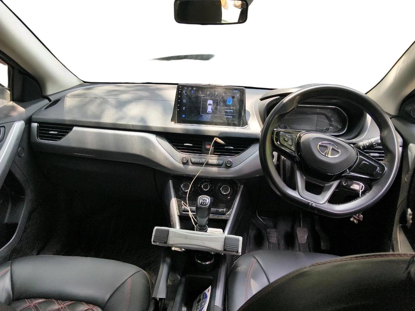 2023 Tata NEXON XM SUNROOF PETROL, Petrol, Manual, 17,437 km, interior