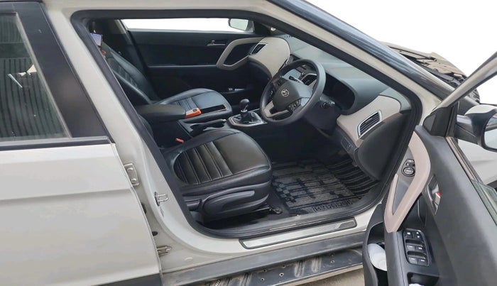 2017 Hyundai Creta SX PLUS 1.6 PETROL, Petrol, Manual, 12,870 km, interior