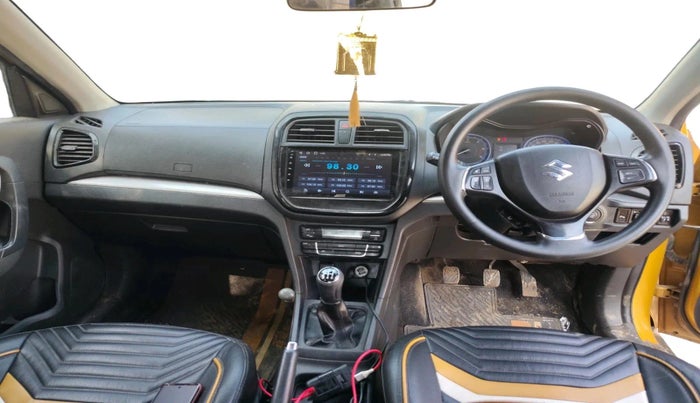 2016 Maruti Vitara Brezza ZDI PLUS, Diesel, Manual, 55,875 km, interior