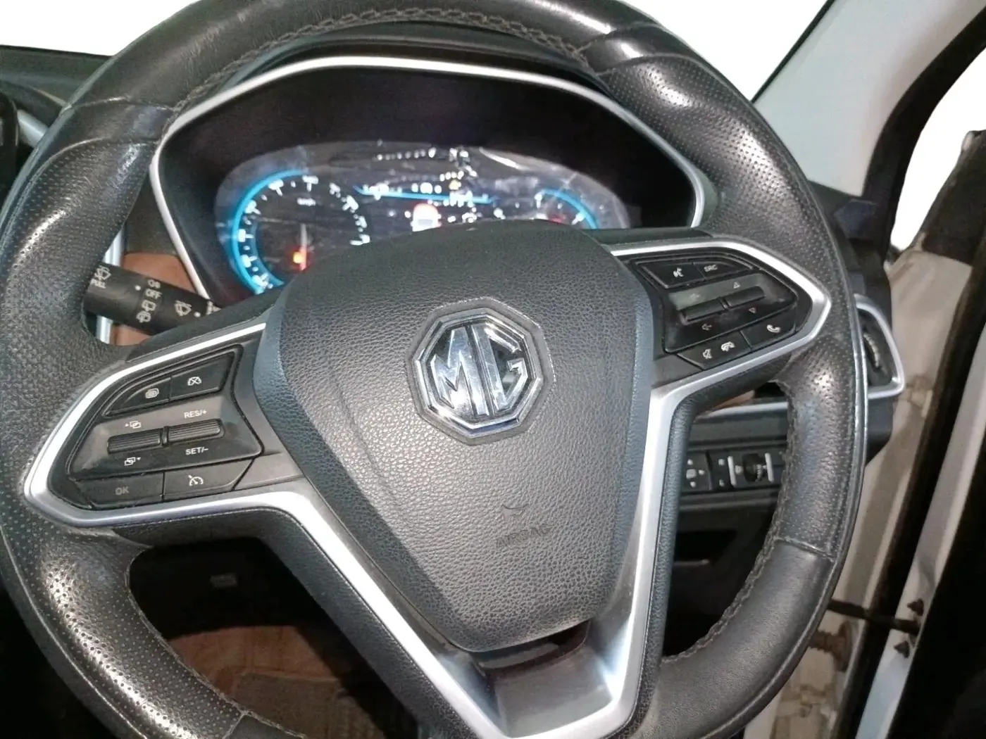 2021 MG HECTOR PLUS SHARP 1.5 PETROL TURBO CVT 6-STR, Petrol, Automatic, 14,248 km, interior
