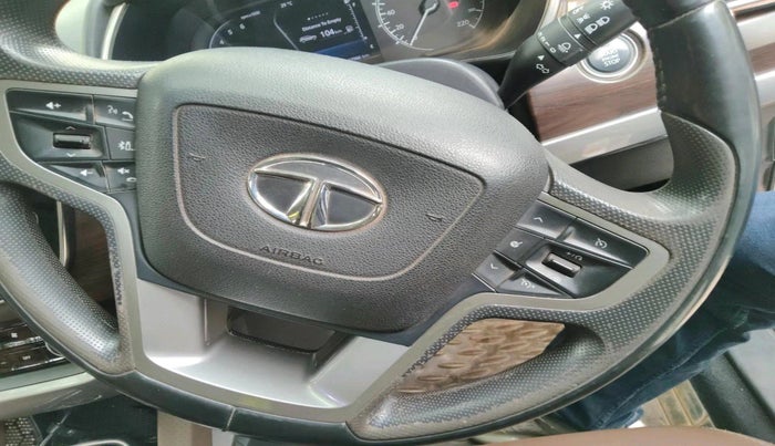 2020 Tata Harrier XZA PLUS 2.0L, Diesel, Automatic, 67,966 km, interior