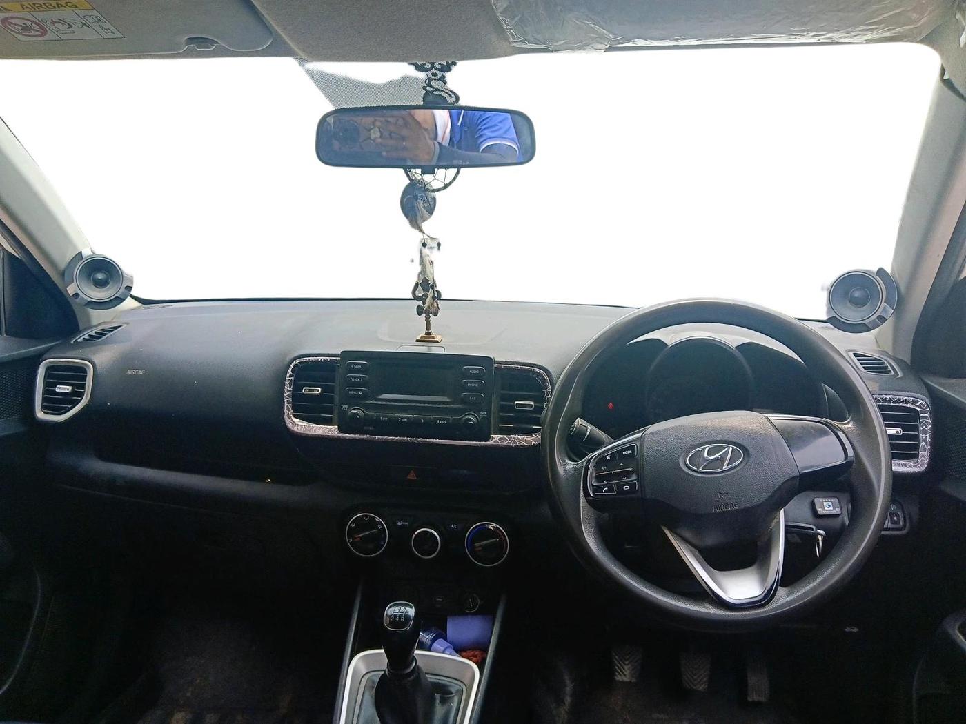 2019 Hyundai VENUE S 1.2, CNG, Manual, 69,663 km, interior