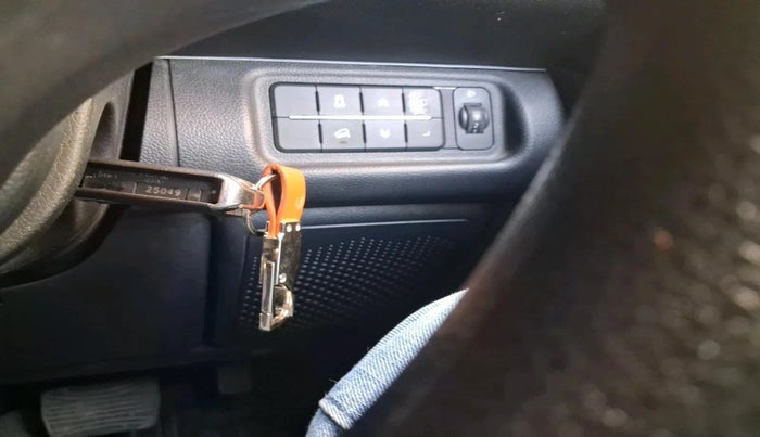 2022 Mahindra Thar LX D AT 4WD HT, Diesel, Automatic, 62,284 km, interior