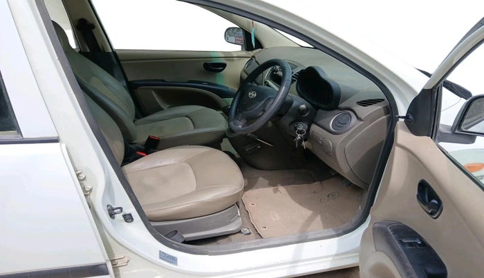 2012 Hyundai i10 ERA 1.1, Petrol, Manual, 51,465 km, interior