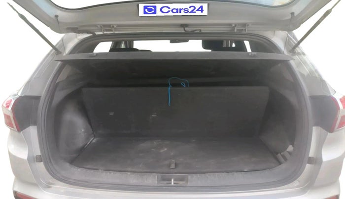 2017 Hyundai Creta SX PLUS 1.6 PETROL, Petrol, Manual, 69,418 km, exterior