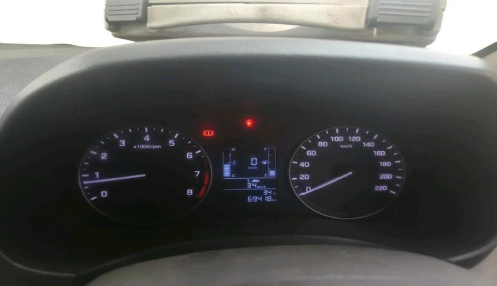 2017 Hyundai Creta SX PLUS 1.6 PETROL, Petrol, Manual, 69,418 km, interior