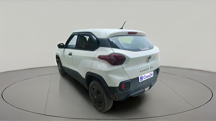 2025 Tata PUNCH EV SMART PLUS 3.3, Electric, Automatic, 14,744 km, exterior