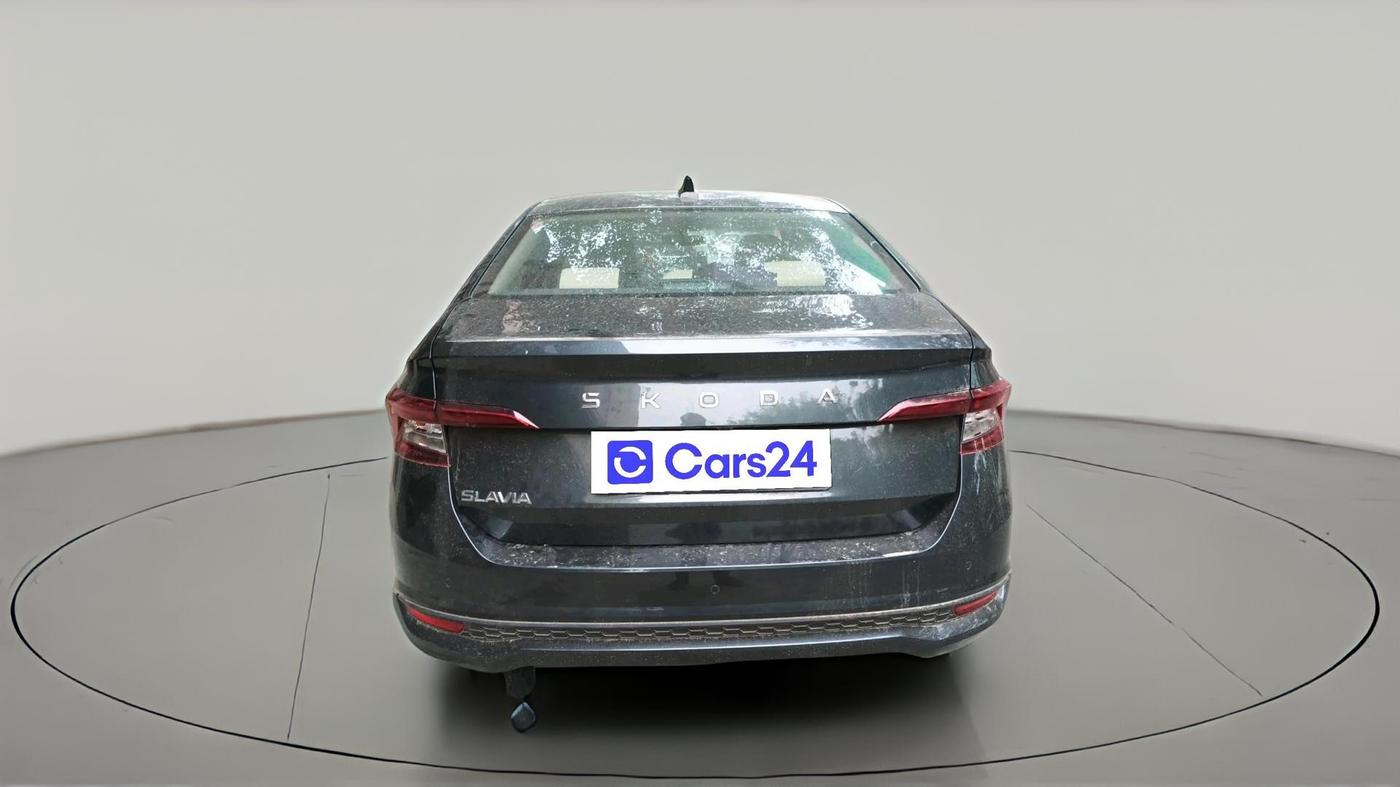 2025 Skoda SLAVIA Signature 1.0L TSI MT, Petrol, Manual, 6,602 km, exterior
