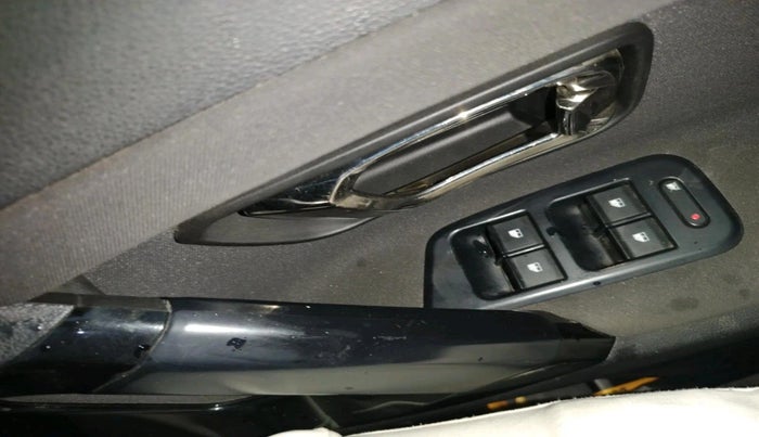 2021 Tata Harrier XTA 2.0L KRYOTEC PLUS, Diesel, Automatic, 43,100 km, interior