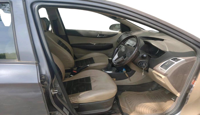 2011 Hyundai i20 SPORTZ 1.2, Petrol, Manual, 57,132 km, interior