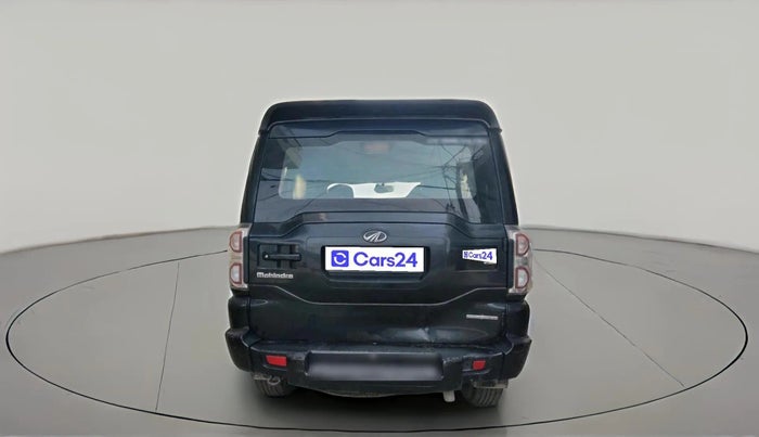 2017 Mahindra Scorpio S4 PLUS 1.99 INTELLI-HYBRID, Diesel, Manual, 98,489 km, exterior