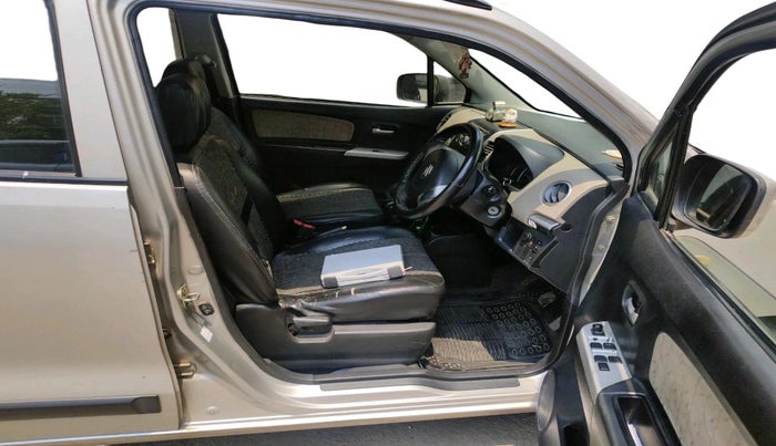 2013 Maruti Wagon R 1.0 VXI, CNG, Manual, 1,49,991 km, interior
