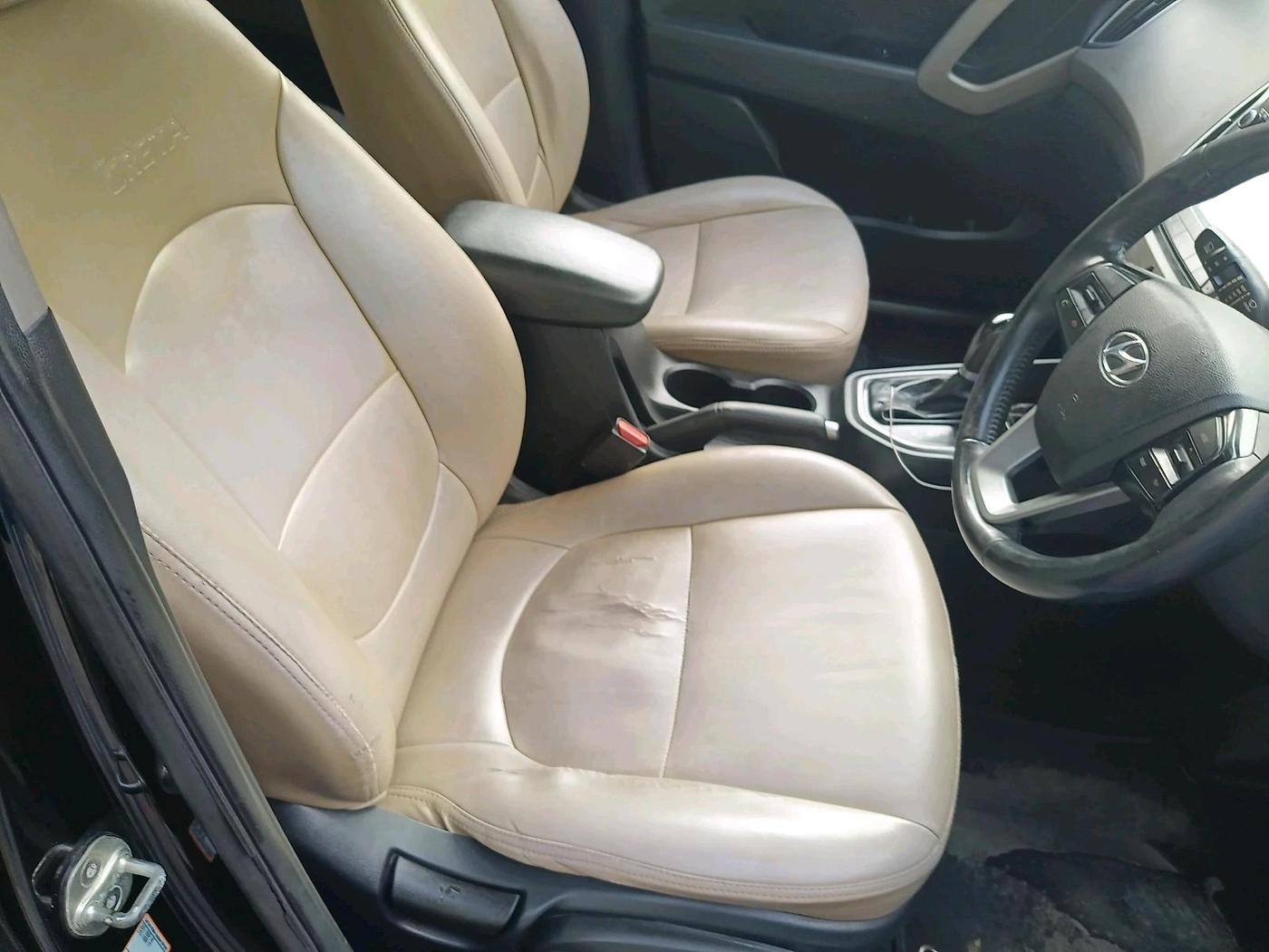 2017 Hyundai Creta SX PLUS AT 1.6 PETROL, Petrol, Automatic, 1,05,445 km, interior