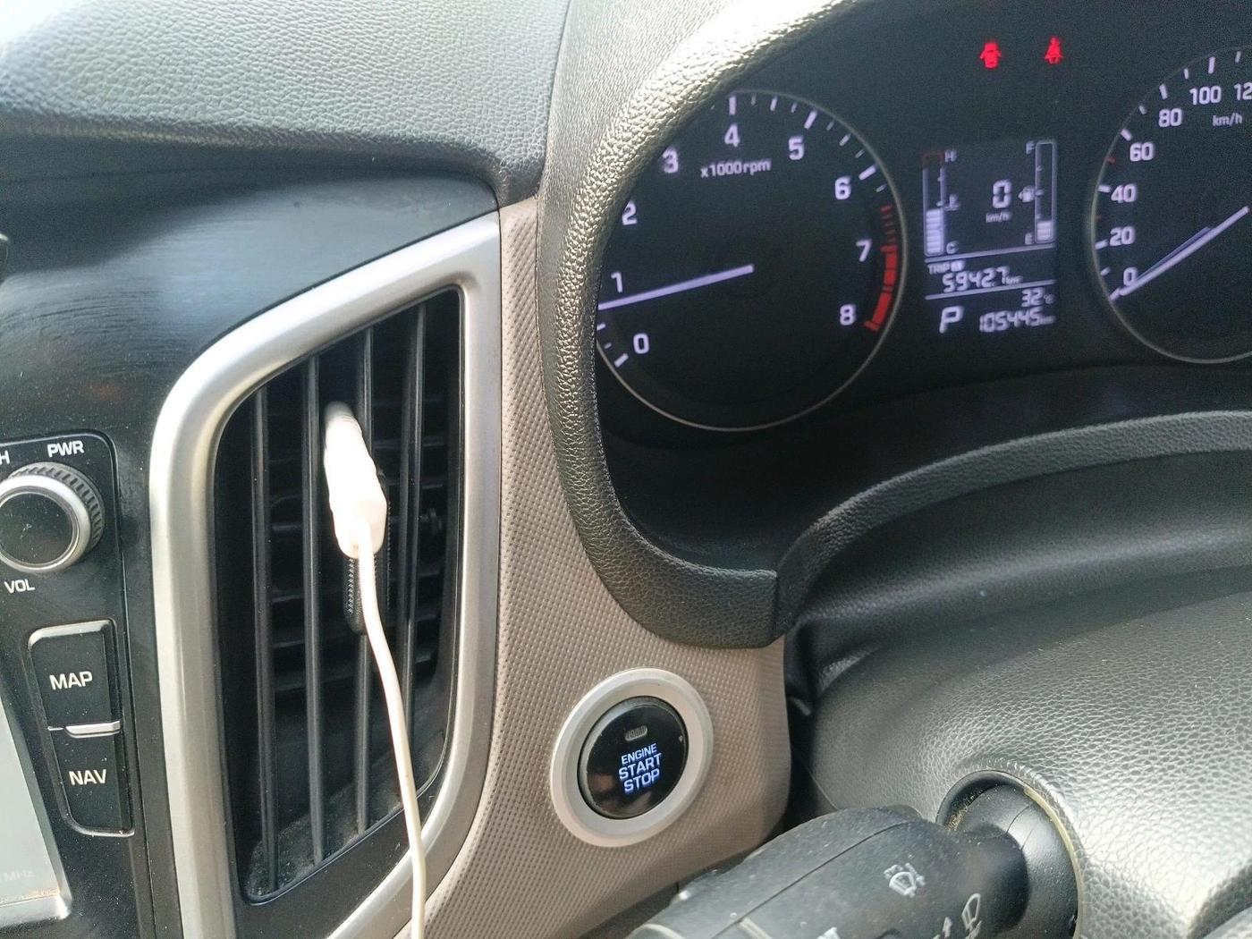 2017 Hyundai Creta SX PLUS AT 1.6 PETROL, Petrol, Automatic, 1,05,445 km, interior