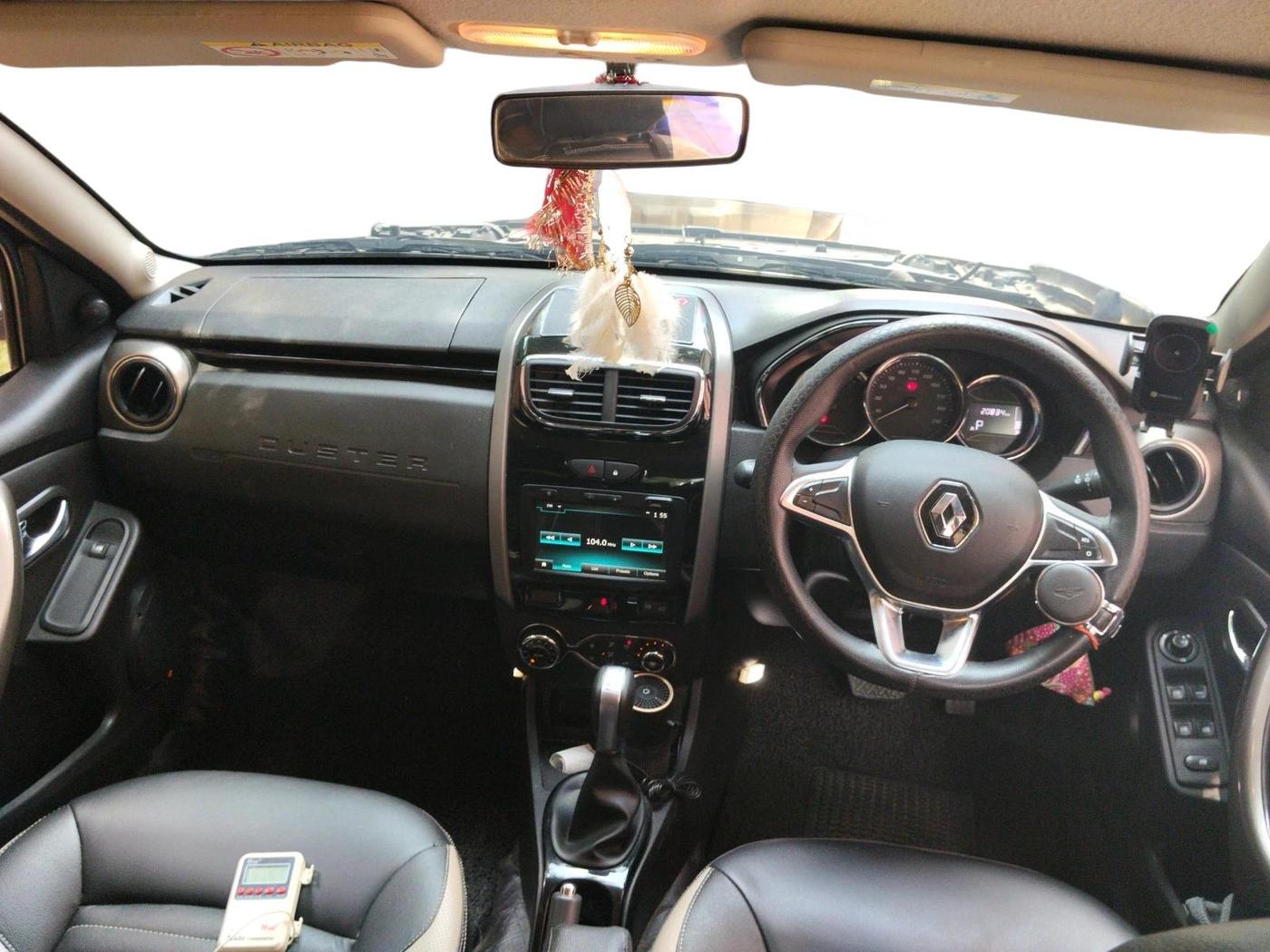 2021 Renault Duster RXZ 1.3 TURBO PETROL CVT, Petrol, Automatic, 20,834 km, interior