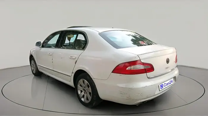 2011 Skoda Superb ELEGANCE 1.8 TSI AT, Petrol, Automatic, 43,684 km, exterior