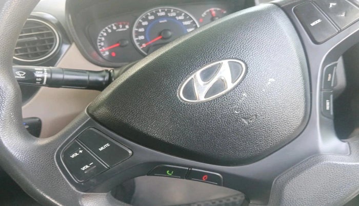 2015 Hyundai Grand i10 SPORTZ 1.2 KAPPA VTVT, Petrol, Manual, 1,08,187 km, interior