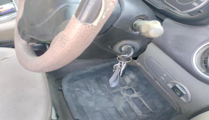 2012 Hyundai i10 MAGNA 1.1, CNG, Manual, 1,44,087 km, interior