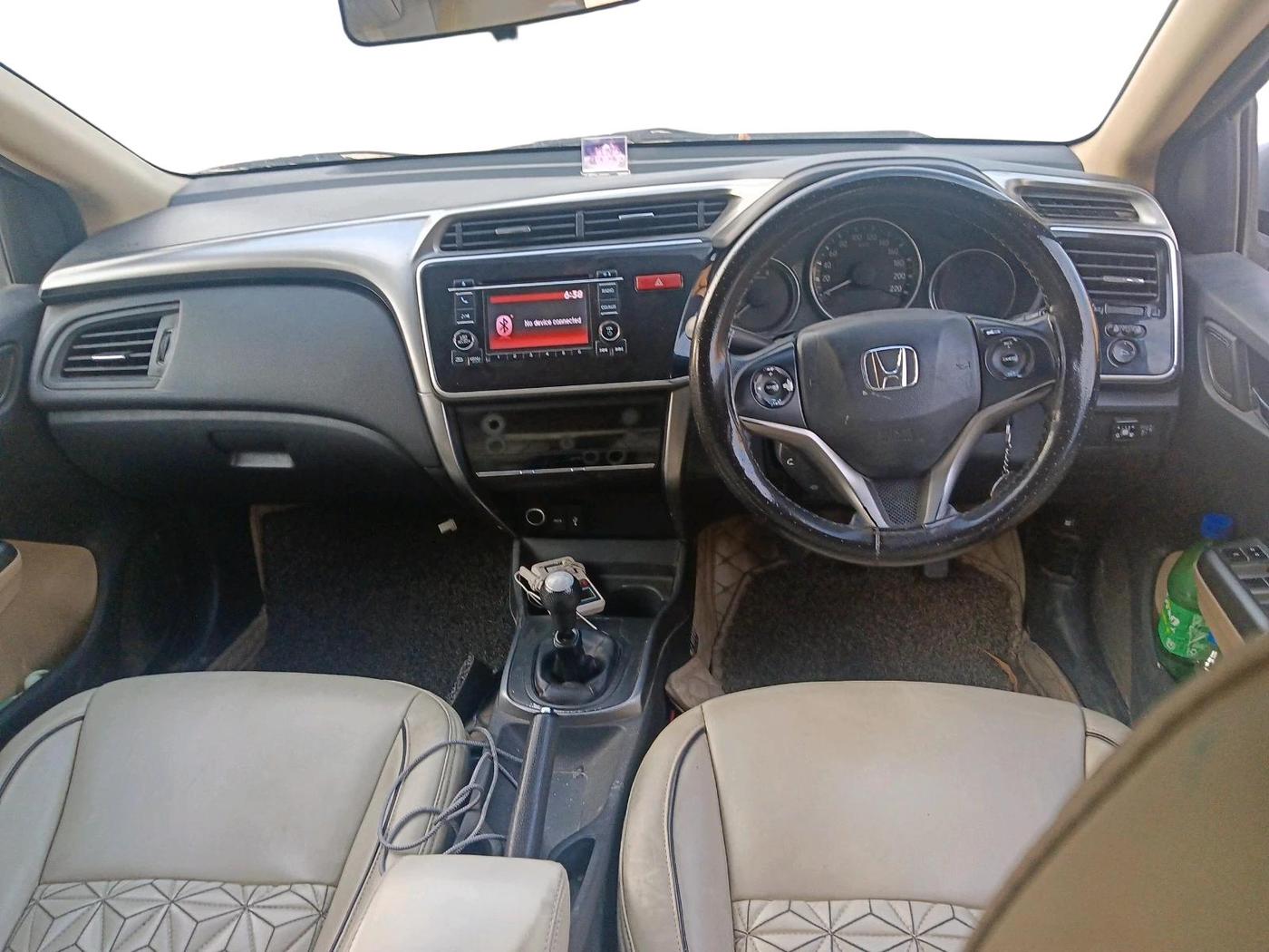 2014 Honda City 1.5L I-VTEC V MT, CNG, Manual, 2,02,686 km, interior