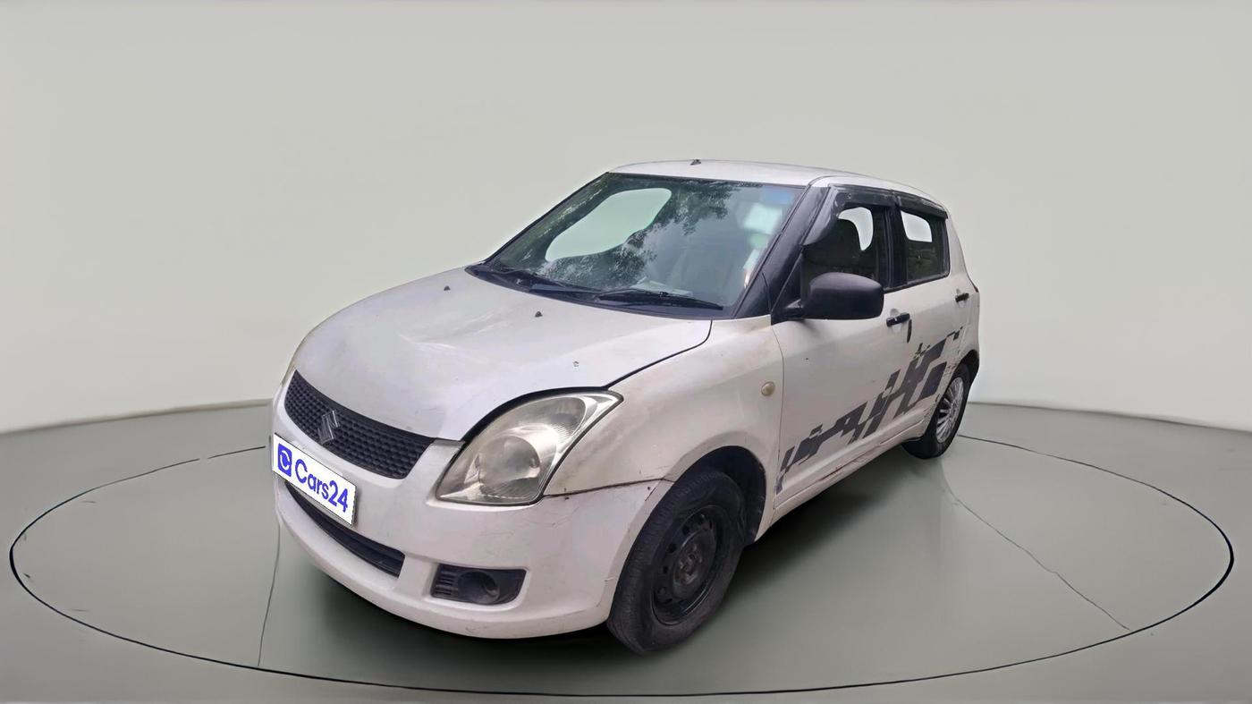 2011 Maruti Swift VXI, CNG, Manual, 1,25,866 km, exterior