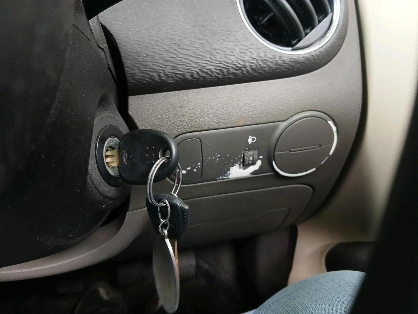 2013 Hyundai i10 MAGNA 1.1, Petrol, Manual, 72,219 km, interior