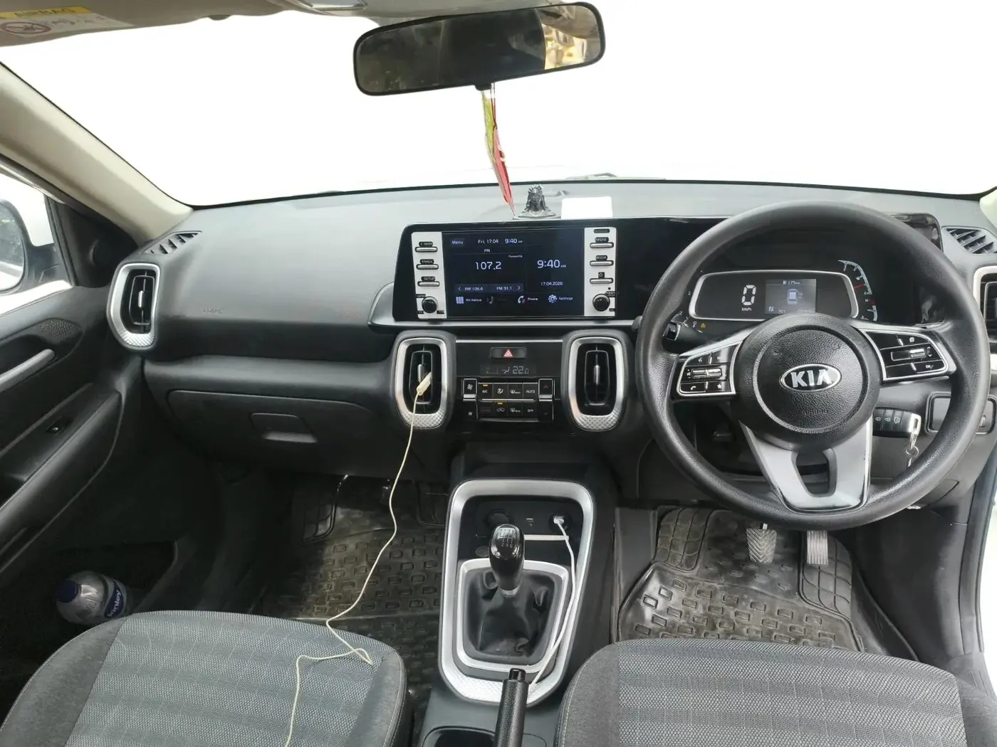 2020 KIA SONET HTK PLUS 1.0 IMT, Petrol, Manual, 47,333 km, interior