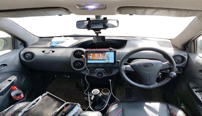 2013 Toyota Etios G, CNG, Manual, 95,110 km, interior