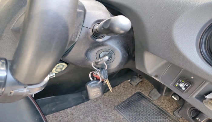 2013 Toyota Etios G, CNG, Manual, 95,110 km, interior