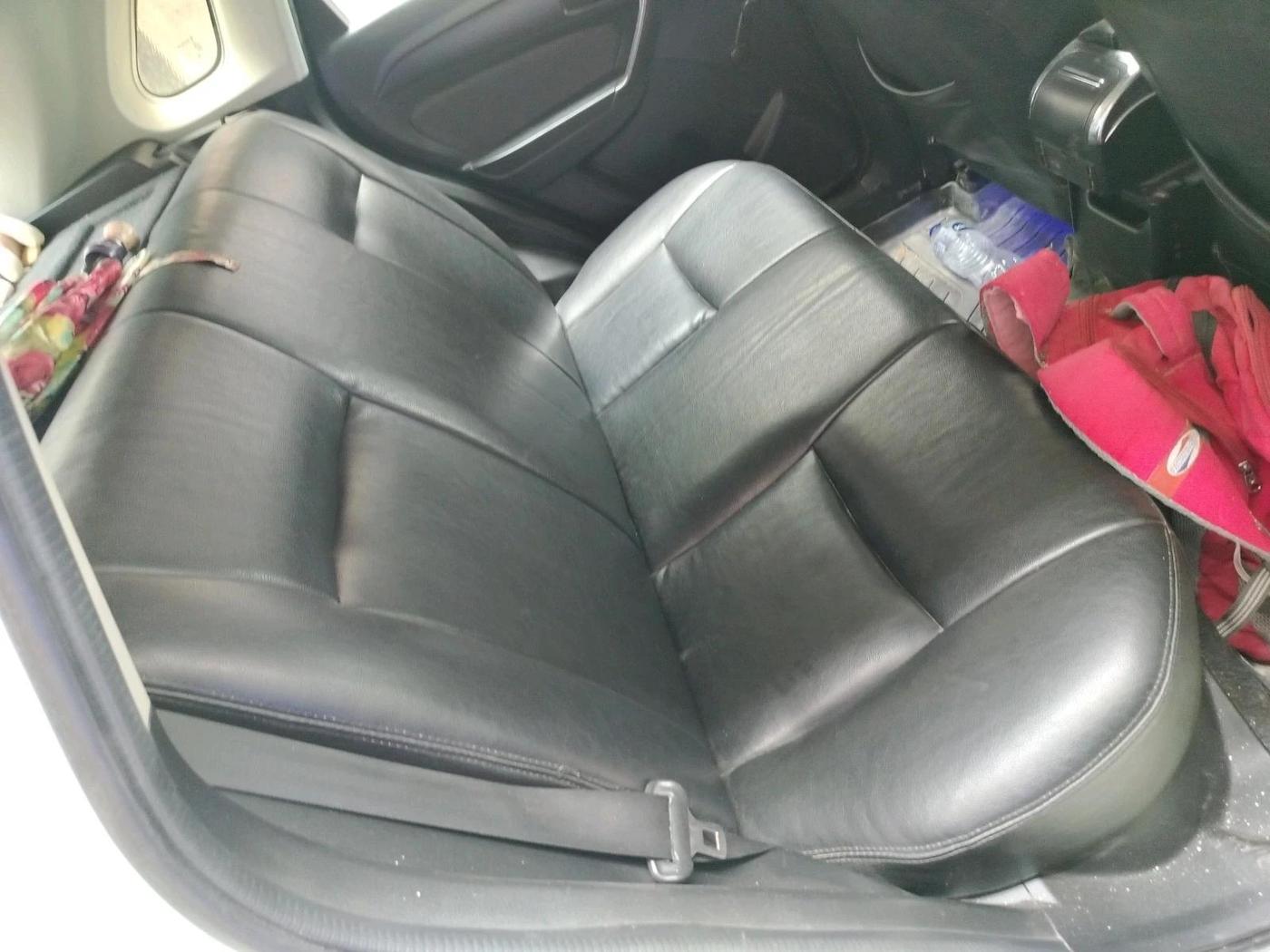 2019 Maruti Vitara Brezza LDI, Diesel, Manual, 1,06,934 km, interior