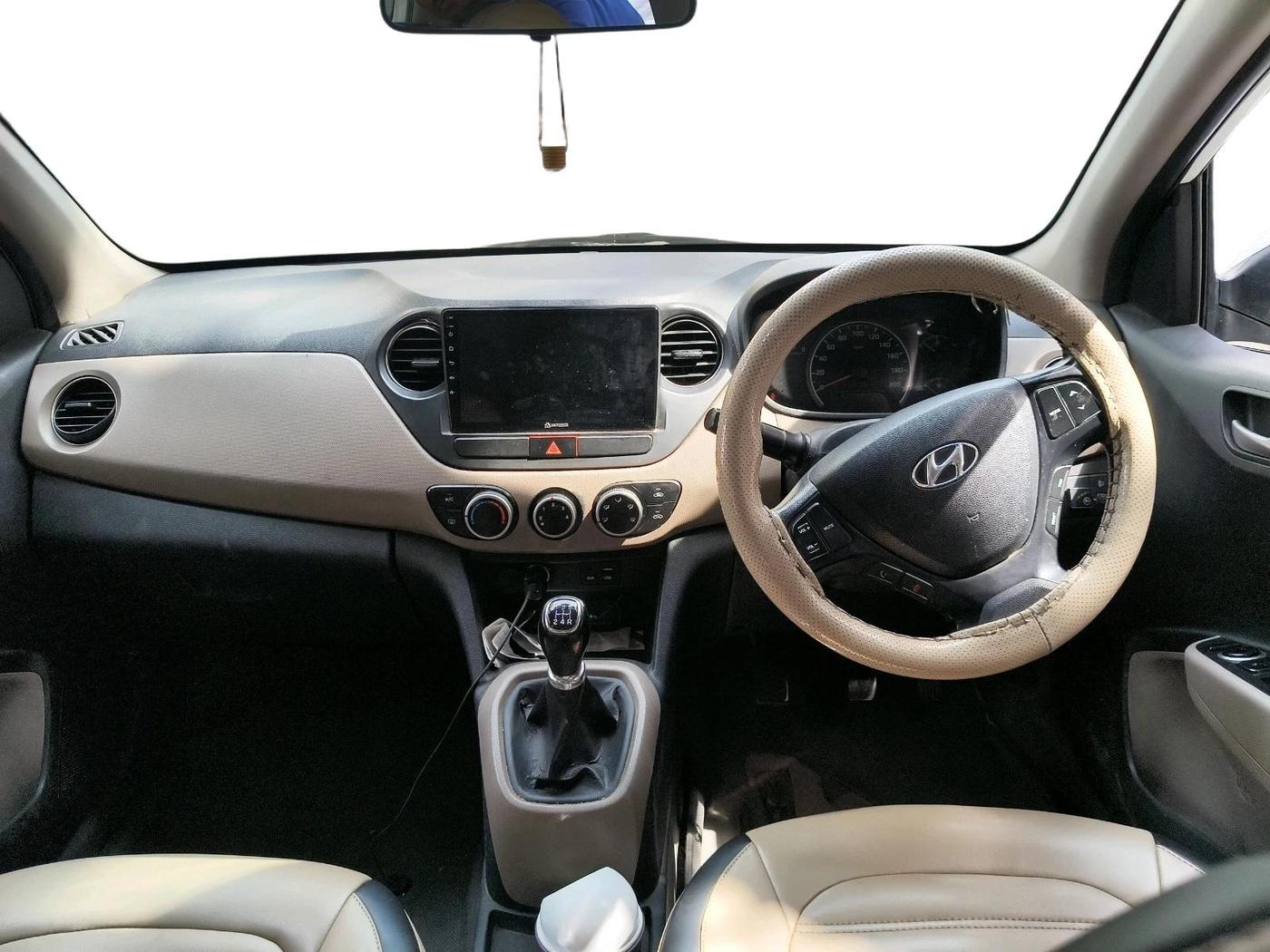 2016 Hyundai Grand i10 SPORTZ 1.2 KAPPA VTVT, CNG, Manual, 94,762 km, interior