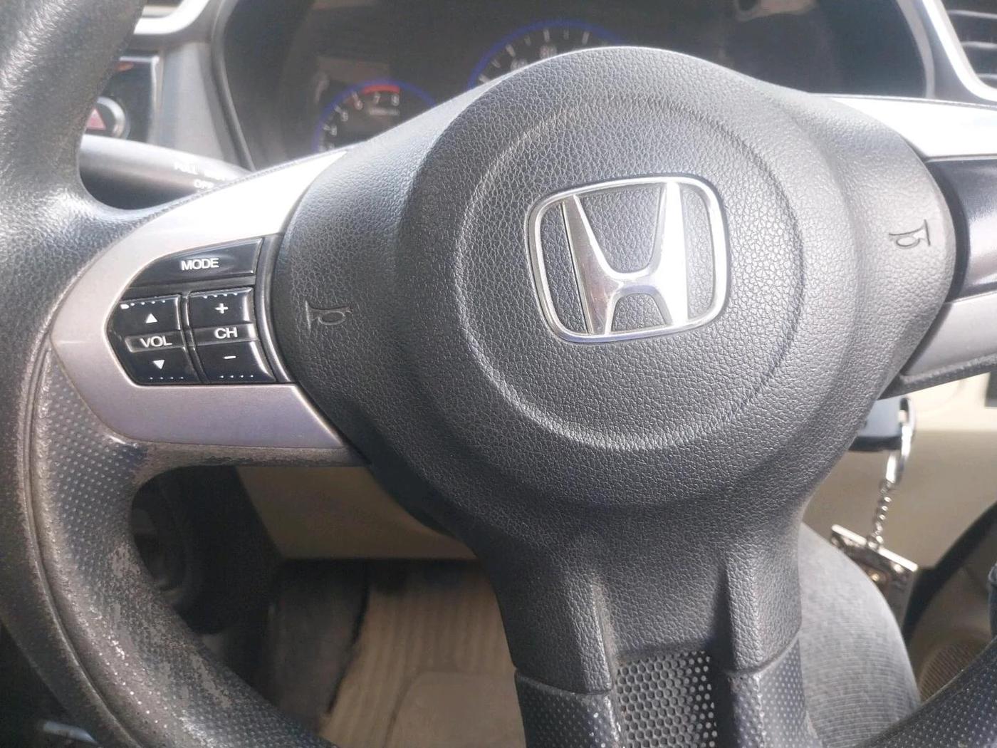 2017 Honda Amaze 1.2L I-VTEC S, CNG, Manual, 73,124 km, interior