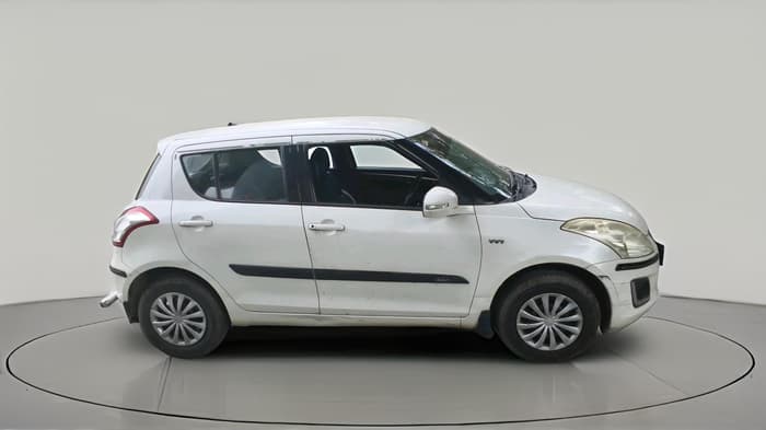 2015 Maruti Swift VXI, Petrol, Manual, 42,711 km, exterior