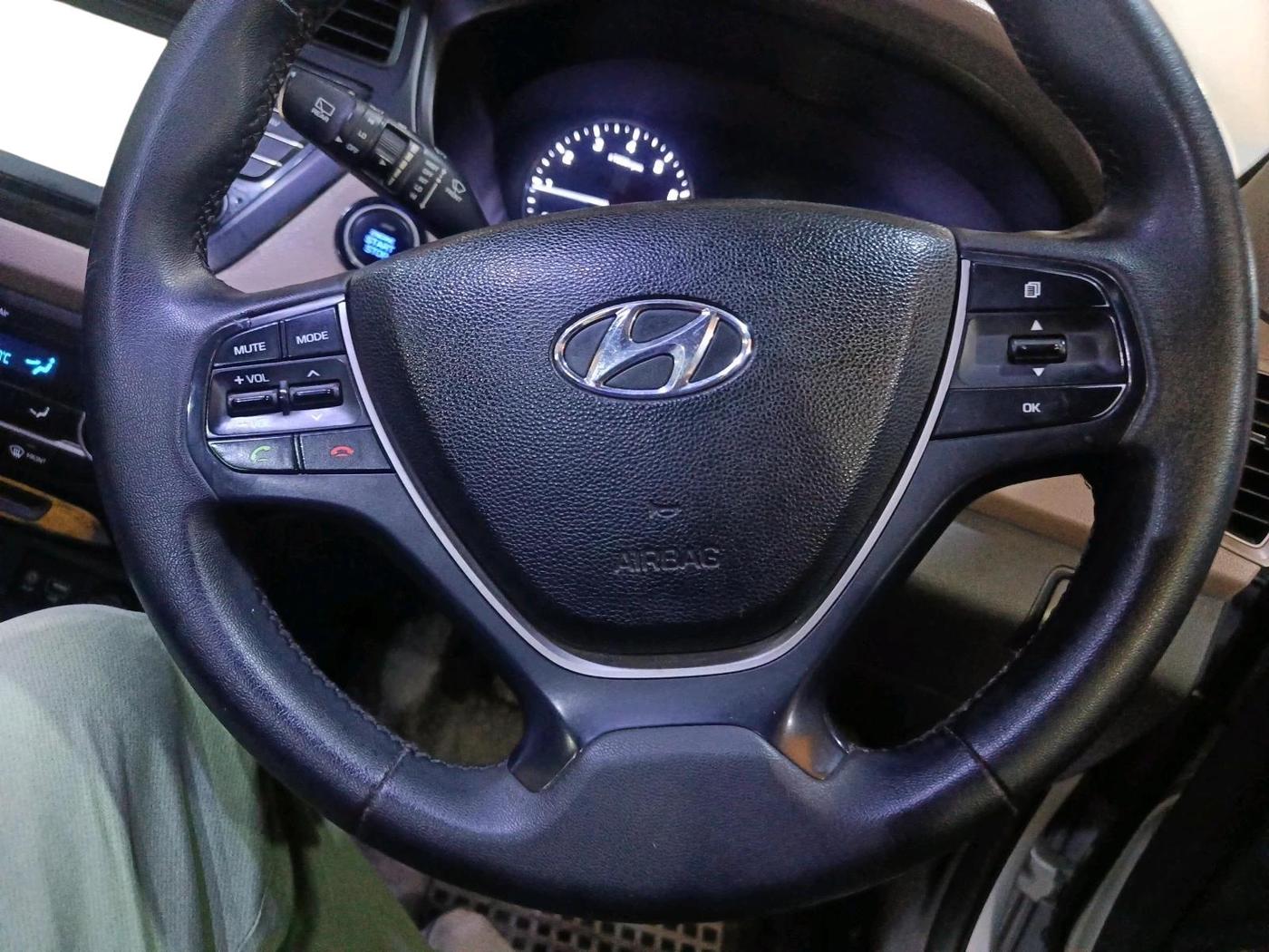 2017 Hyundai Elite i20 ASTA 1.4 CRDI (O), Diesel, Manual, 82,833 km, interior