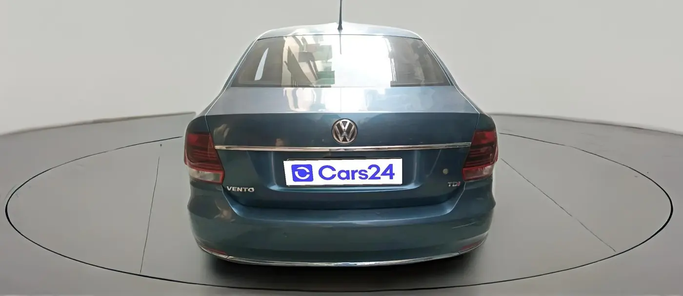 2018 Volkswagen Vento HIGHLINE PLUS 1.5 AT 16 ALLOY, Diesel, Automatic, 89,579 km, exterior