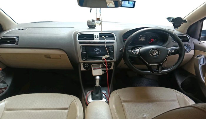 2018 Volkswagen Vento HIGHLINE PLUS 1.5 AT 16 ALLOY, Diesel, Automatic, 89,579 km, interior