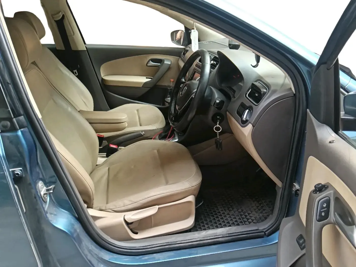 2018 Volkswagen Vento HIGHLINE PLUS 1.5 AT 16 ALLOY, Diesel, Automatic, 89,579 km, interior