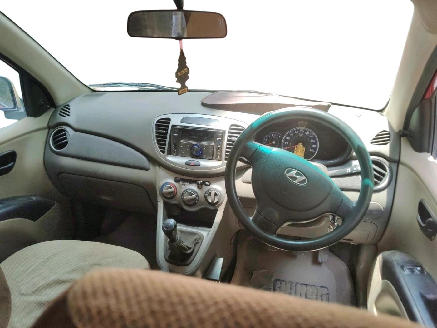 2011 Hyundai i10 ERA 1.1, Petrol, Manual, 77,815 km, interior