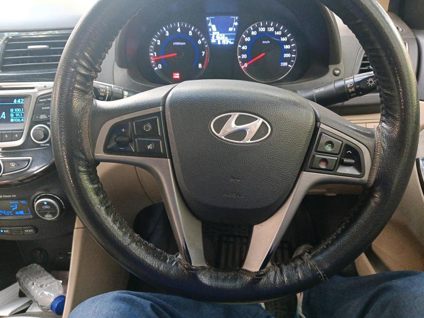 2016 Hyundai Verna 1.6 VTVT S, Petrol, Manual, 61,934 km, interior