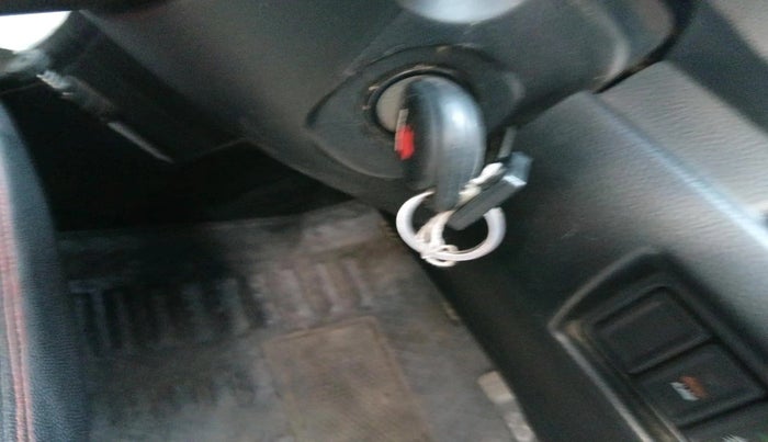 2013 Maruti Swift VXI, Petrol, Manual, 47,128 km, interior