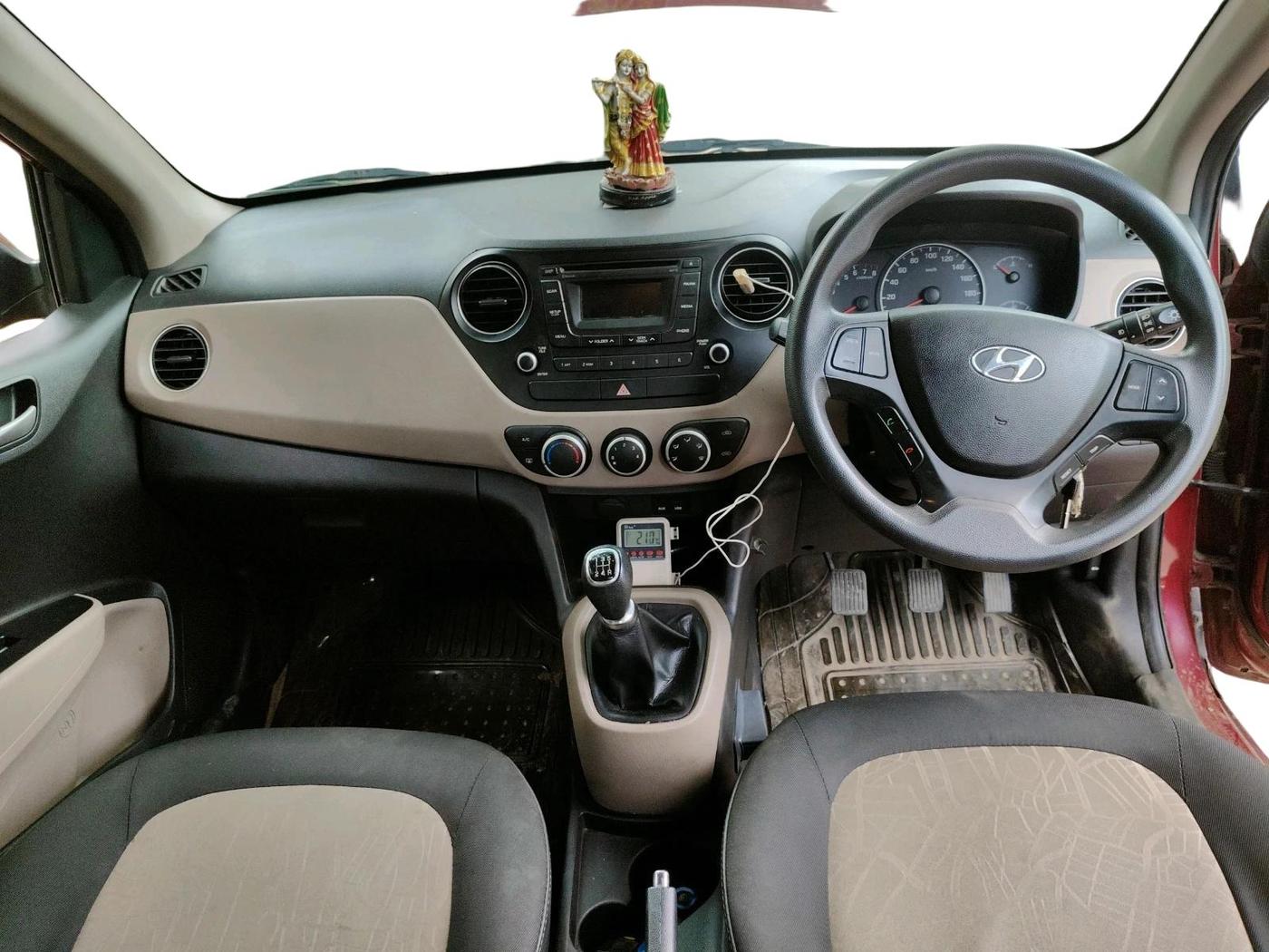 2015 Hyundai Grand i10 SPORTZ 1.2 KAPPA VTVT, Petrol, Manual, 47,639 km, interior
