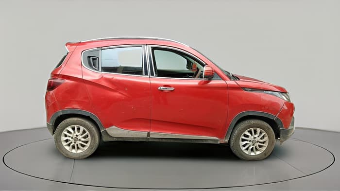 2017 Mahindra Kuv100 K6 PLUS 6 STR, CNG, Manual, 1,53,180 km, exterior