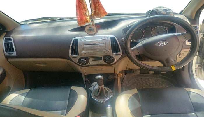 2011 Hyundai i20 MAGNA (O) 1.2, Petrol, Manual, 98,245 km, interior