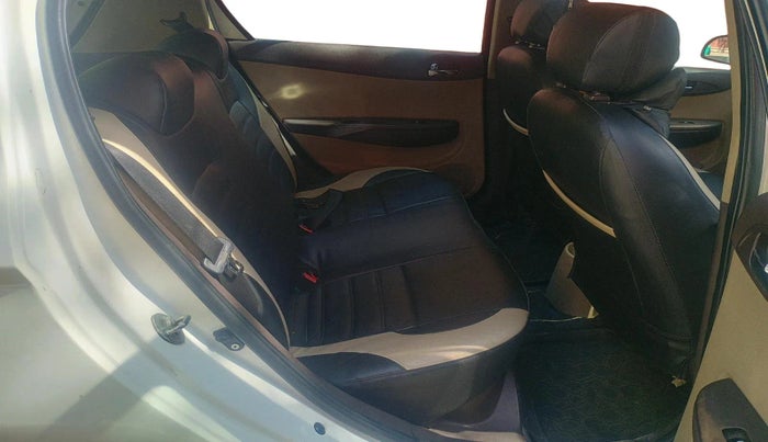 2011 Hyundai i20 MAGNA (O) 1.2, Petrol, Manual, 98,245 km, interior