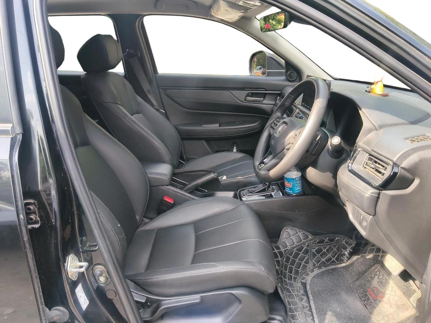 2025 Honda ELEVATE ZX CVT Black Edition, Petrol, Automatic, 18,445 km, interior