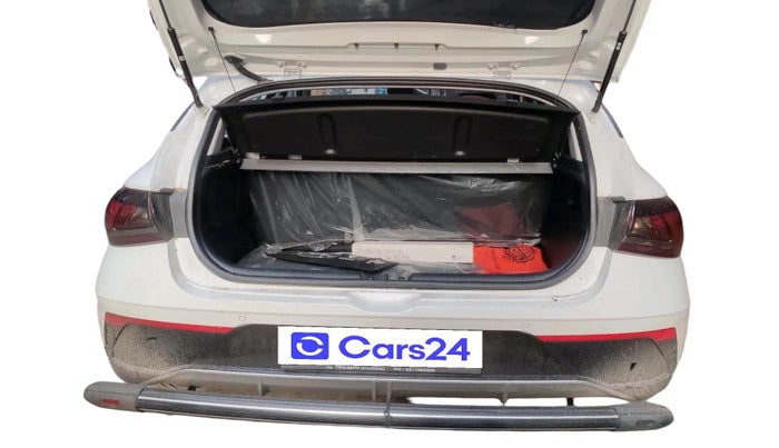 2025 Hyundai NEW I20 Sportz (O) 1.2 IVT, Petrol, Automatic, 3,232 km, exterior