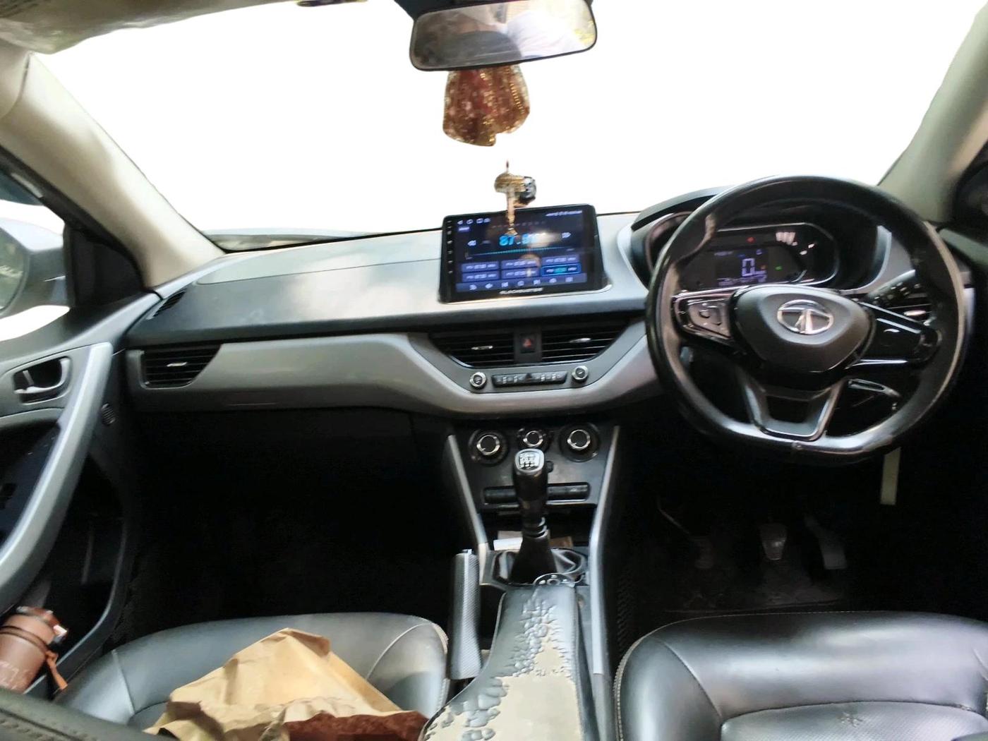 2022 Tata NEXON XM SUNROOF PETROL, Petrol, Manual, 55,039 km, interior