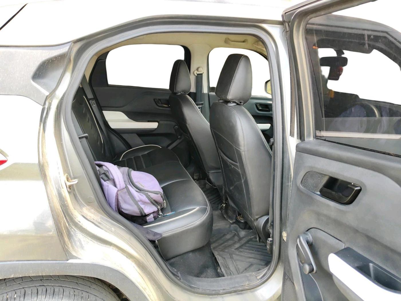 2022 Tata PUNCH PURE MT, Petrol, Manual, 16,140 km, interior