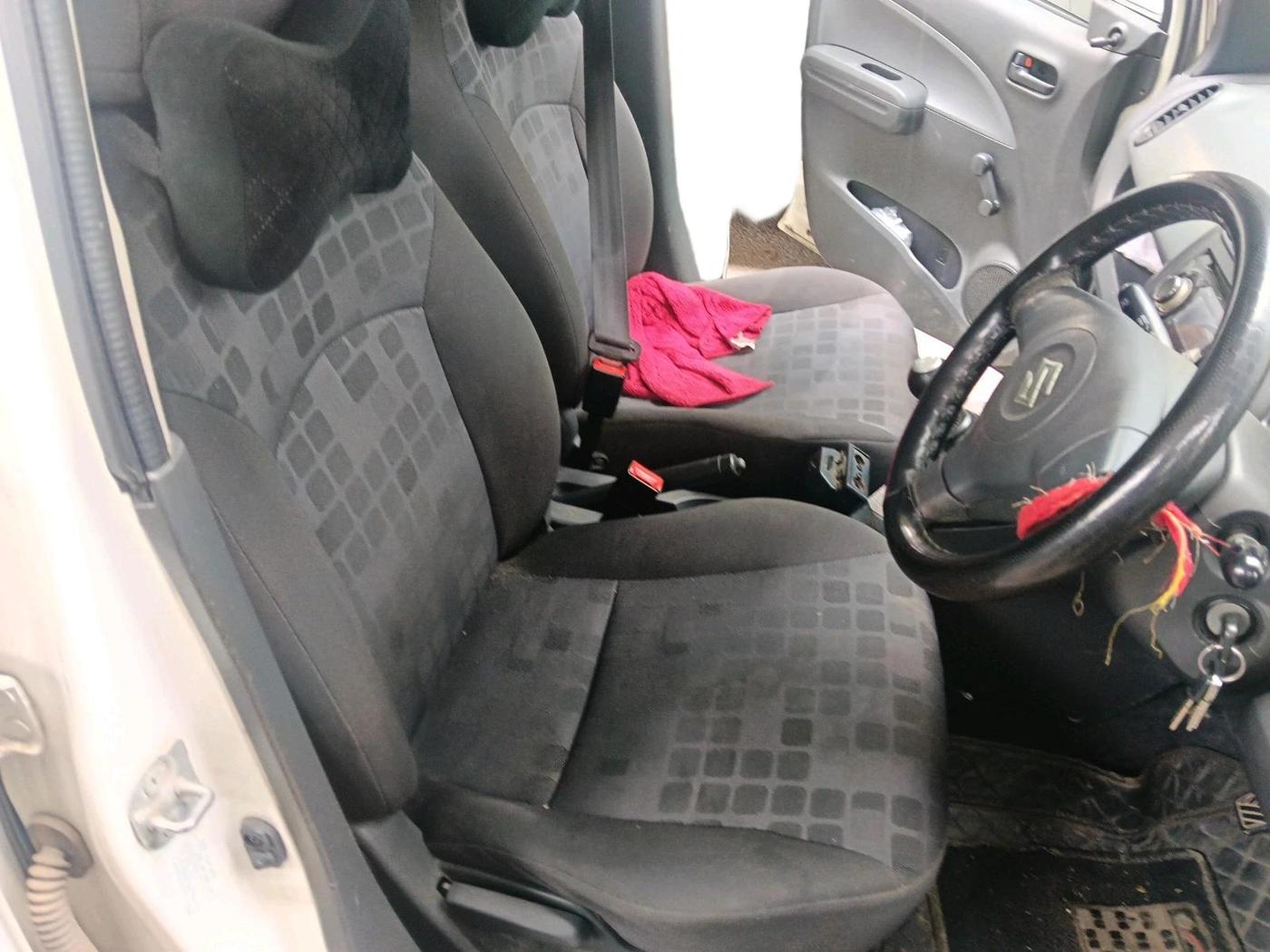2013 Maruti Ritz LXI, Petrol, Manual, 76,484 km, interior