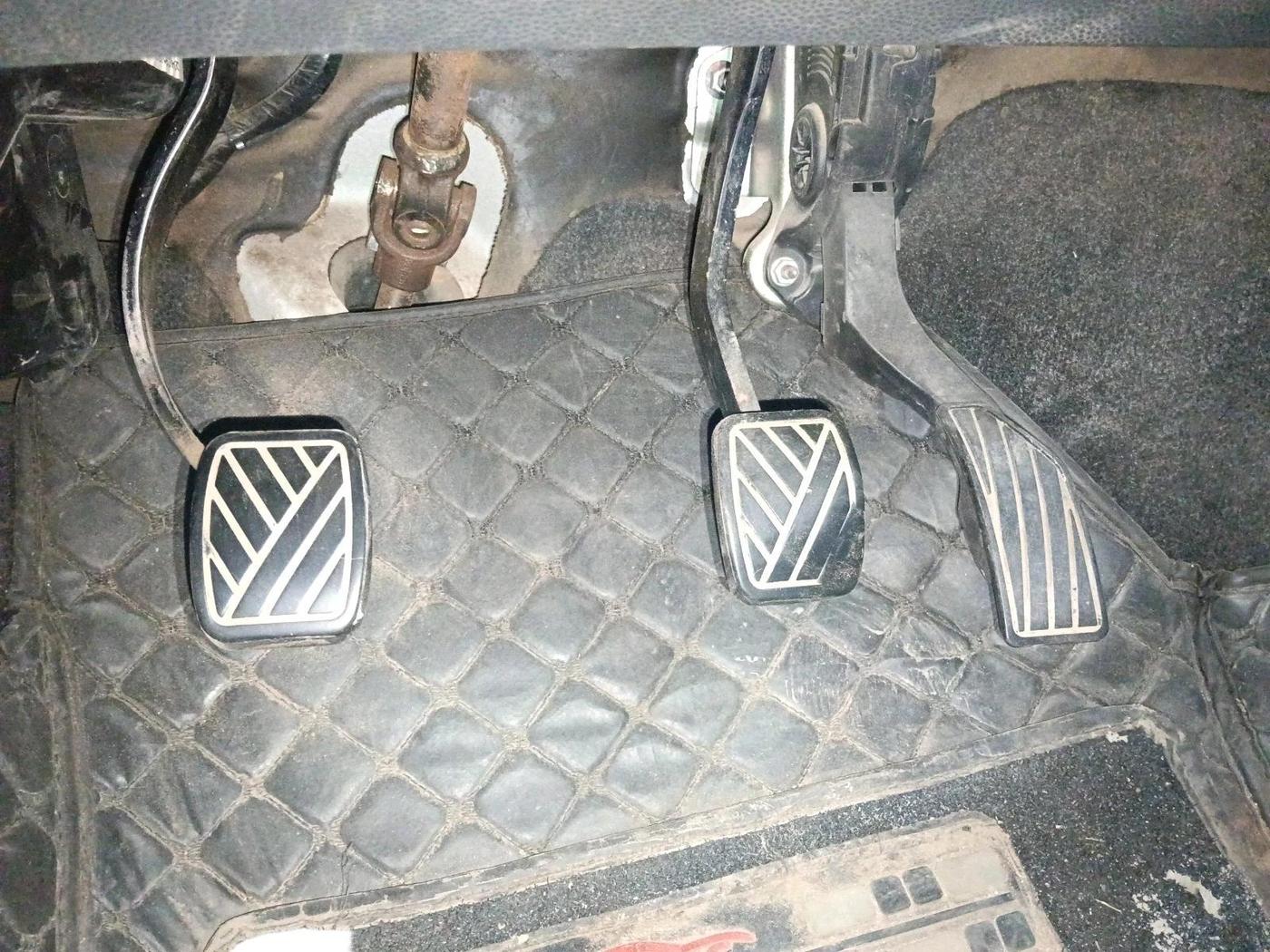 2013 Maruti Ritz LXI, Petrol, Manual, 76,484 km, interior