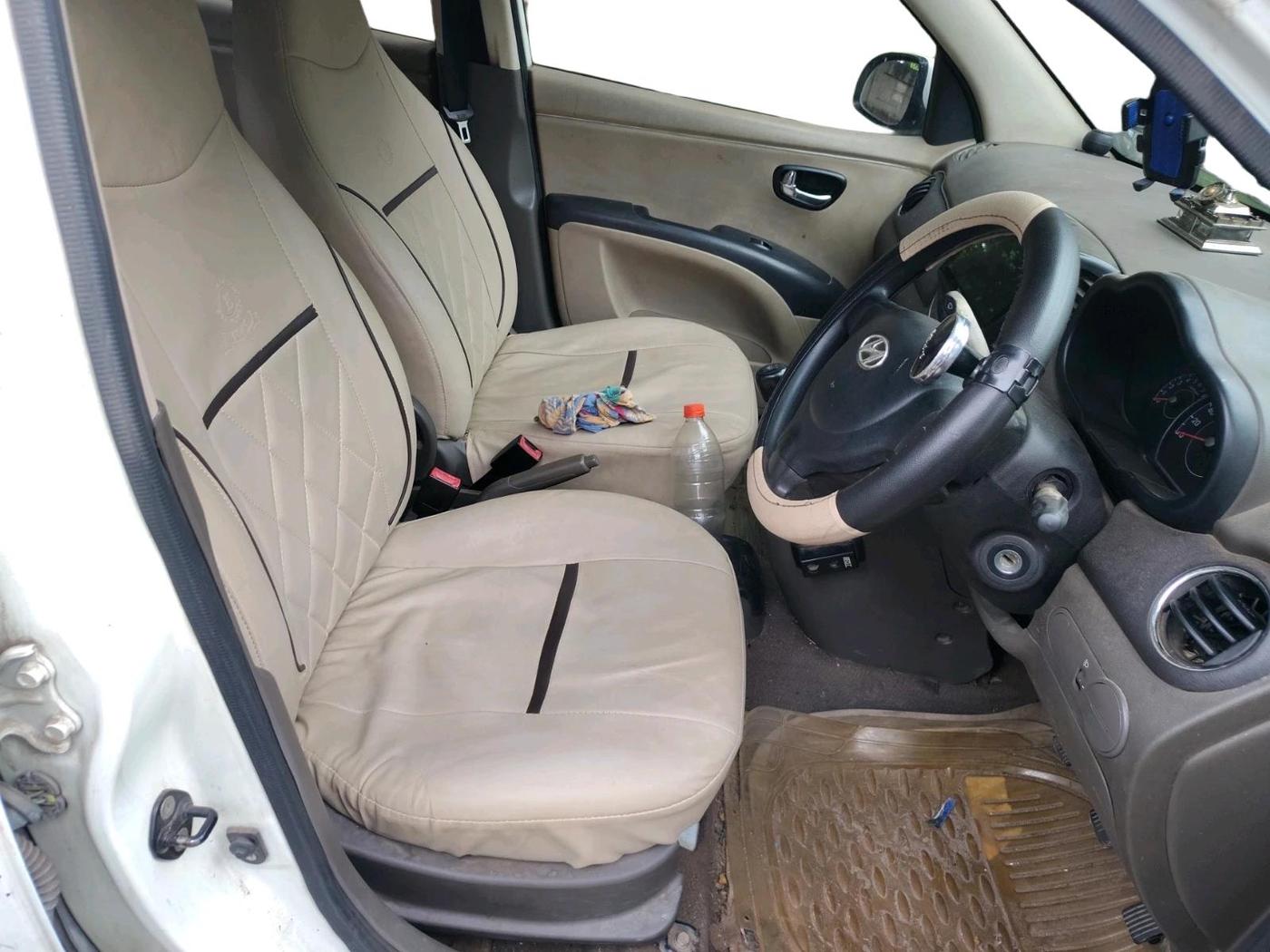 2011 Hyundai i10 MAGNA 1.2, Petrol, Manual, 99,058 km, interior